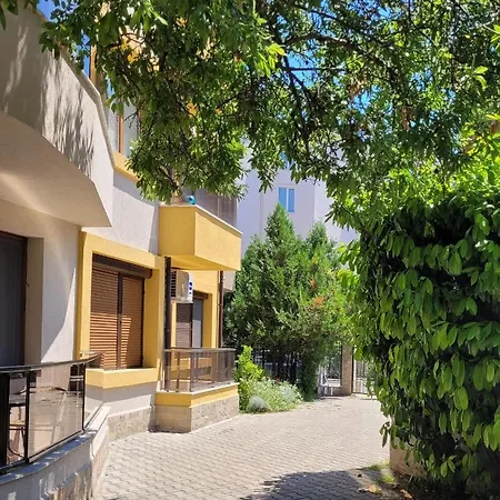 Sirena Holidays منزل للإقامة *