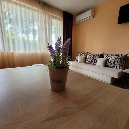 منزل للإقامة Sirena Holidays رافدا