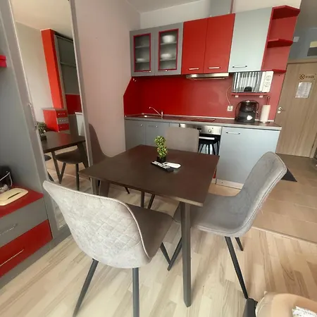 Sirena Holidays منزل للإقامة